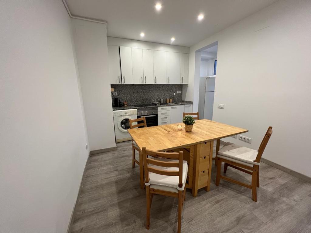 מלון ברצלונה Amistat House מראה חיצוני תמונה